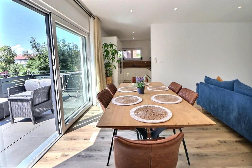 Appartement Alsace Neuf Garage, Parking Et Terrasse Colmar Exteriör bild